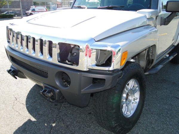 Hummer H3 2006 photo 3