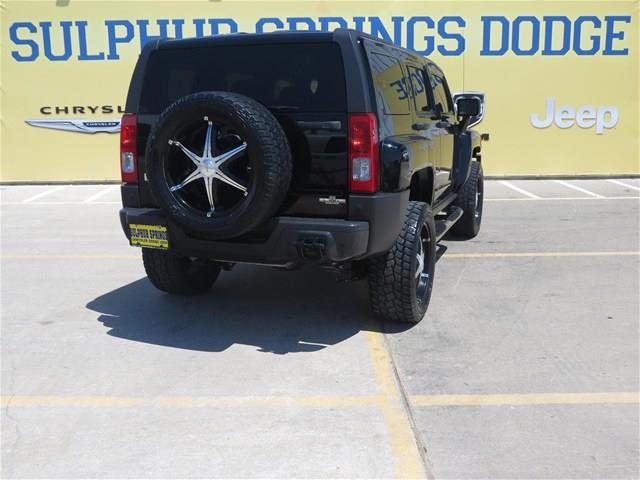 Hummer H3 2006 photo 2