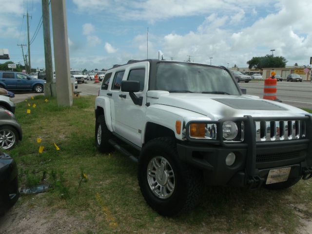 Hummer H3 2006 photo 12