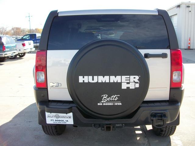 Hummer H3 2006 photo 3