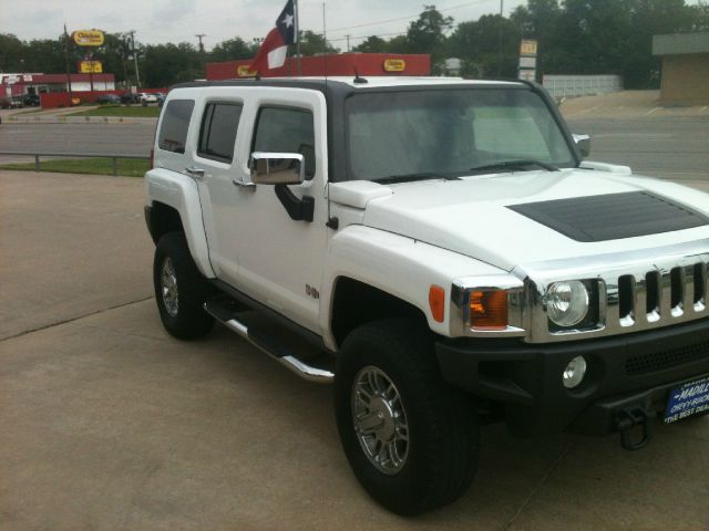 Hummer H3 2006 photo 2