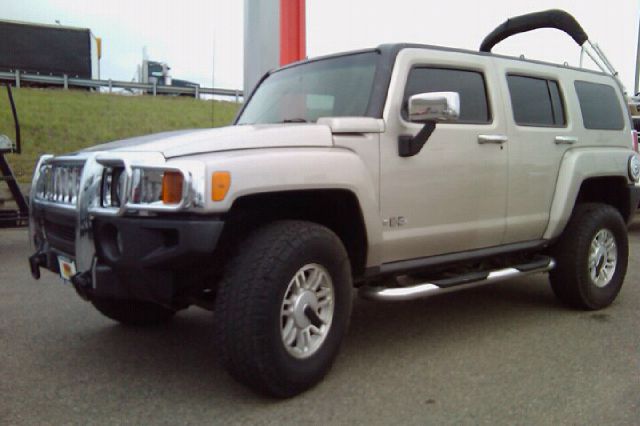 Hummer H3 2006 photo 1