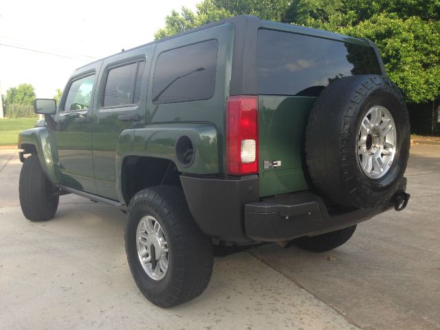 Hummer H3 2006 photo 3