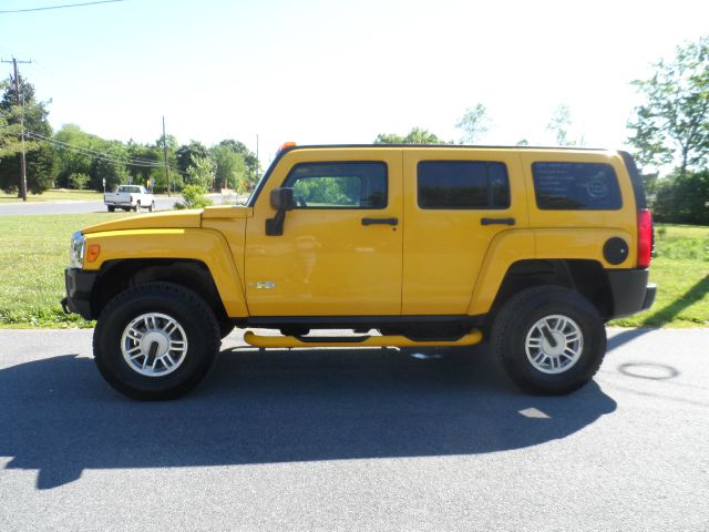 Hummer H3 2006 photo 17