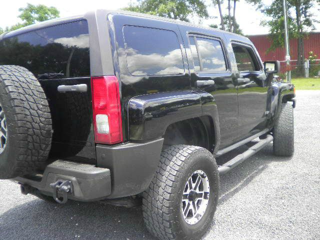 Hummer H3 Scion XB SUV