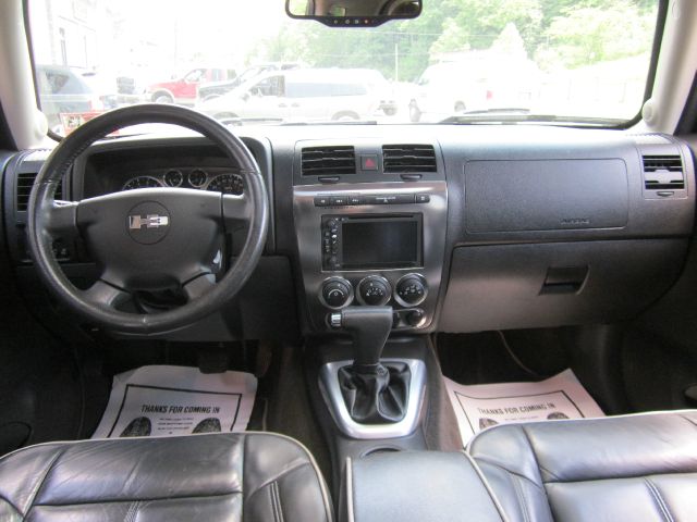 Hummer H3 2006 photo 10