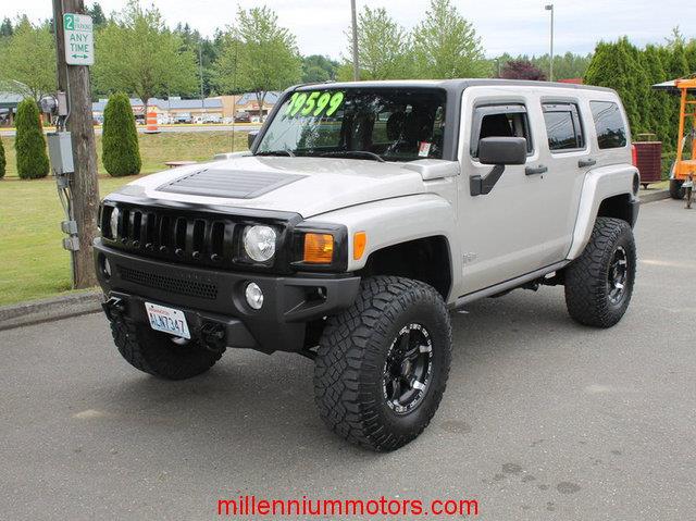 Hummer H3 2006 photo 2