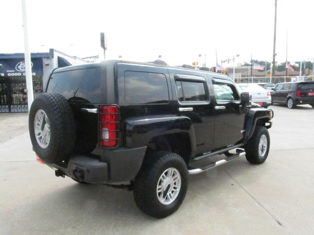 Hummer H3 2006 photo 1