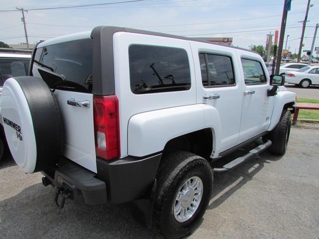 Hummer H3 2006 photo 1