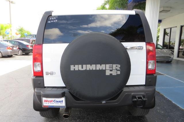 Hummer H3 2006 photo 26