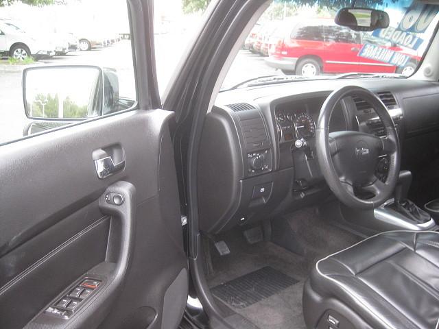 Hummer H3 2006 photo 1