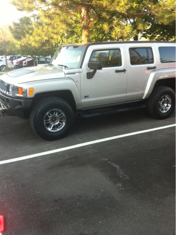 Hummer H3 2007 photo 2