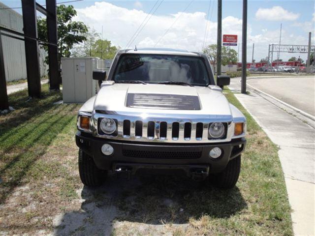 Hummer H3 2007 photo 1