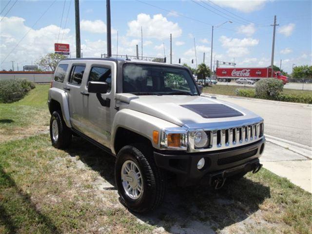 Hummer H3 2007 photo 2