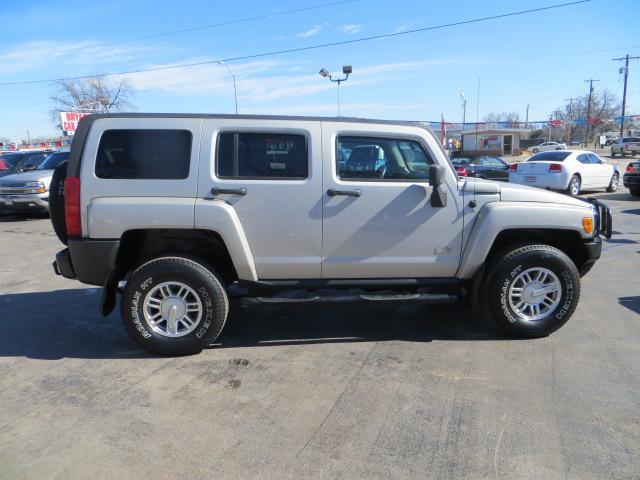 Hummer H3 2007 photo 1