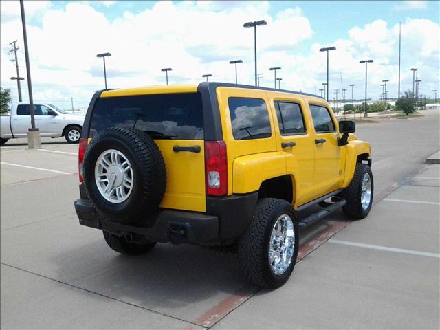 Hummer H3 2007 photo 2