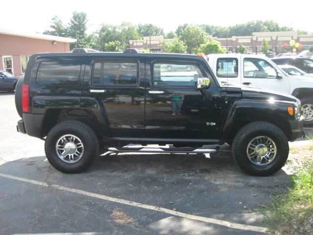 Hummer H3 Roadster 2D SUV