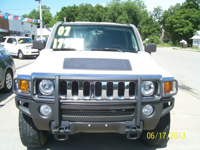 Hummer H3 2007 photo 2