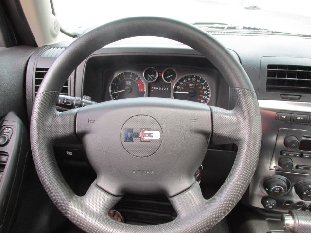 Hummer H3 2007 photo 20