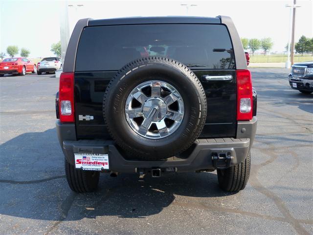 Hummer H3 2007 photo 2