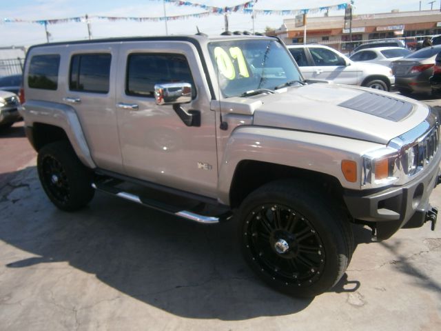 Hummer H3 2007 photo 2