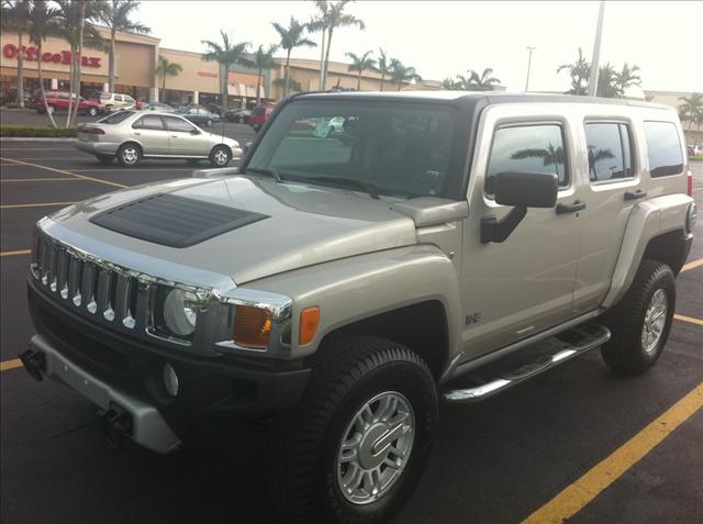 Hummer H3 Base Sport Utility