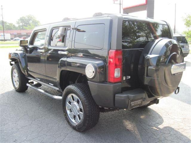 Hummer H3 2008 photo 2