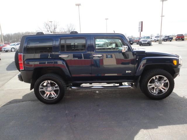 Hummer H3 2008 photo 2