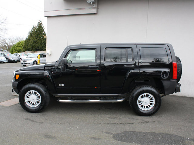 Hummer H3 2009 photo 2