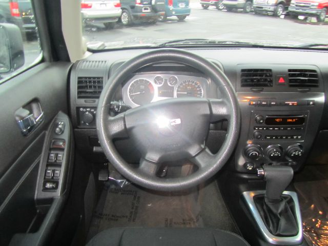 Hummer H3 2009 photo 21