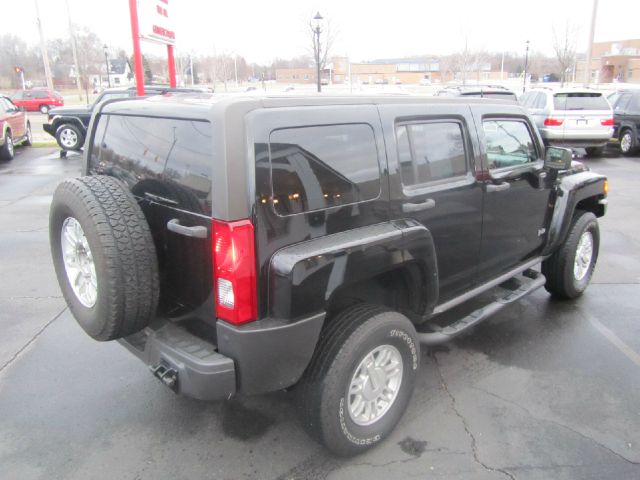 Hummer H3 2009 photo 29