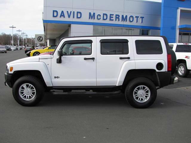 Hummer H3 2009 photo 1