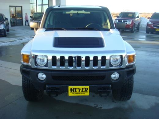 Hummer H3 2010 photo 2