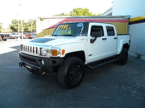 Hummer H3T 2009 photo 2