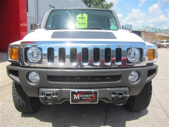 Hummer H3T 2009 photo 3