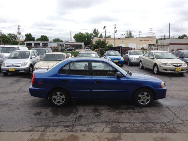 Hyundai Accent S Sedan Sedan