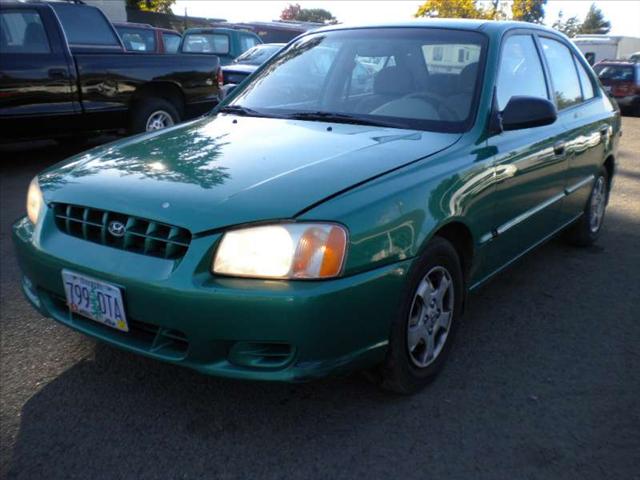 Hyundai Accent 2000 photo 1