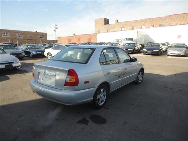 Hyundai Accent S Sedan Sedan