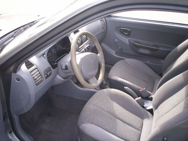 Hyundai Accent 2001 photo 1