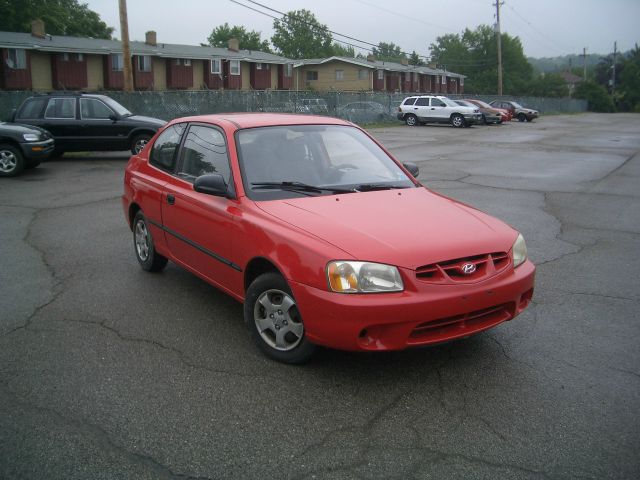 Hyundai Accent 2001 photo 1