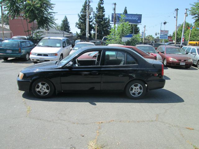 Hyundai Accent 2001 photo 1