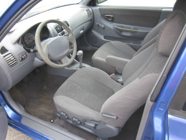 Hyundai Accent 2001 photo 5