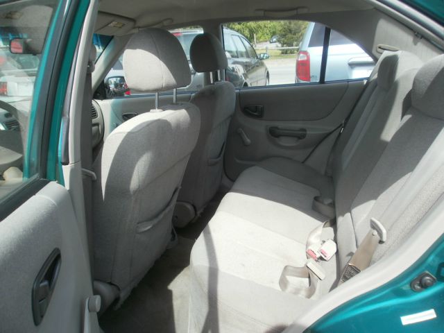 Hyundai Accent 2001 photo 11