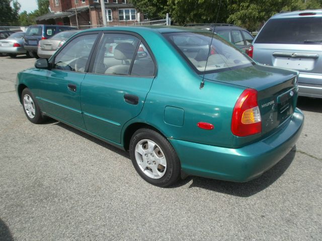 Hyundai Accent 2001 photo 15