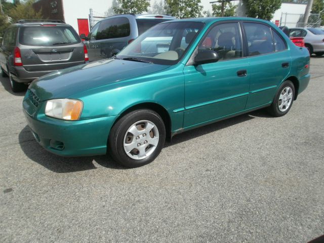 Hyundai Accent 2001 photo 16