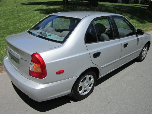 Hyundai Accent 2001 photo 5