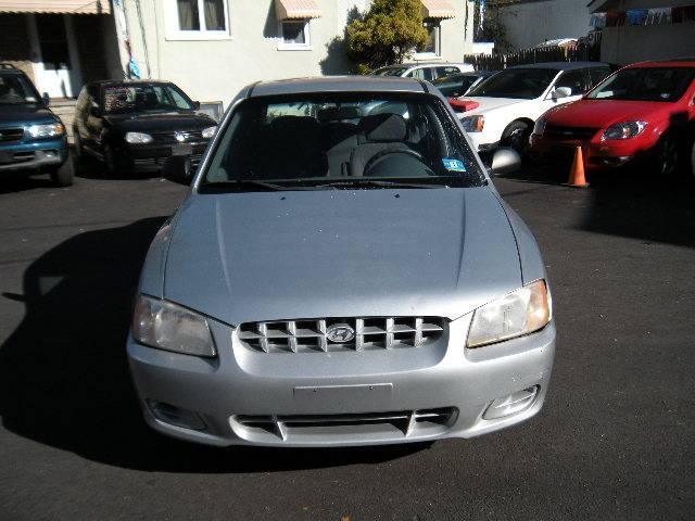 Hyundai Accent S Sedan Sedan