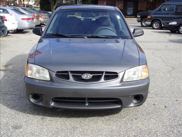 Hyundai Accent 2002 photo 1