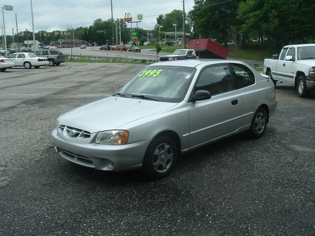 Hyundai Accent 2002 photo 3