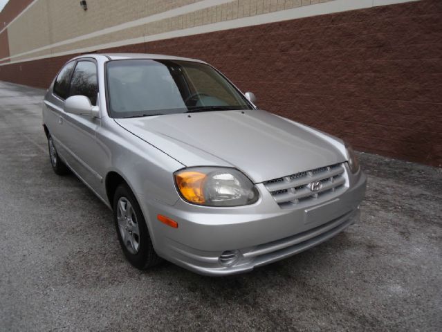 Hyundai Accent 2002 photo 4